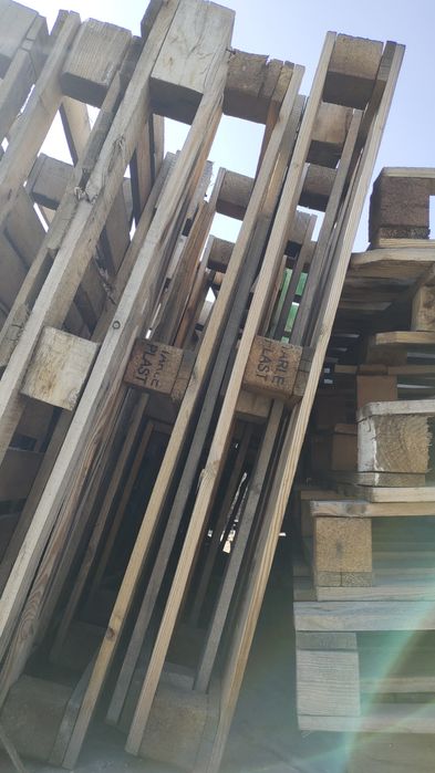 Полеты поддоны бу 150 шт