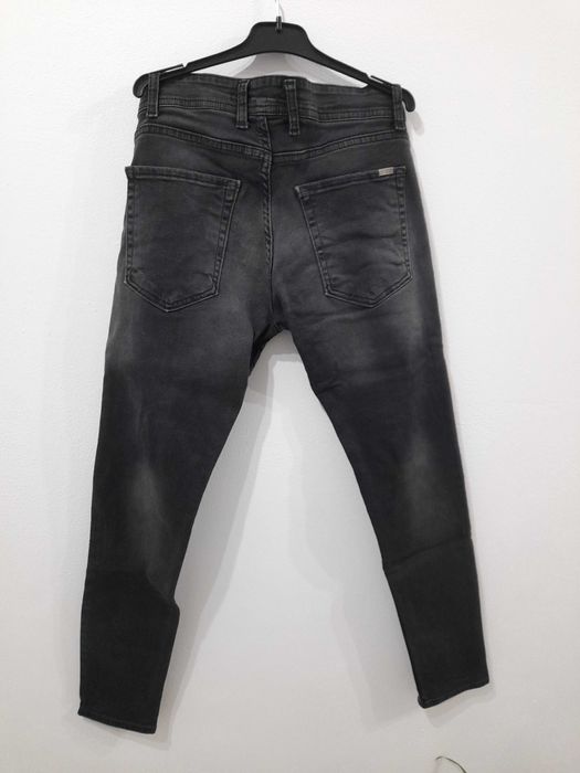 blugi rupți h&m perfecți pentru acest anotimp