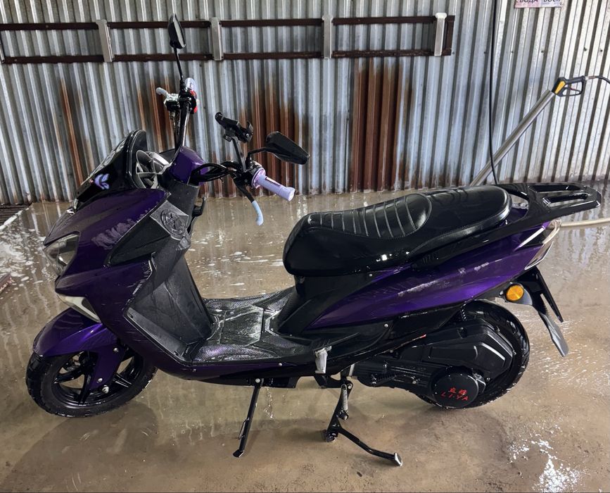 Мопед Maxi Liya 180cc