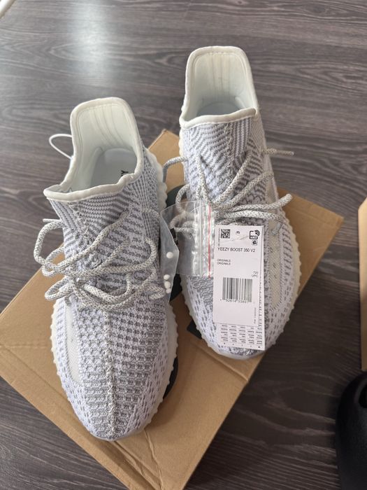 papuci yeezy albi