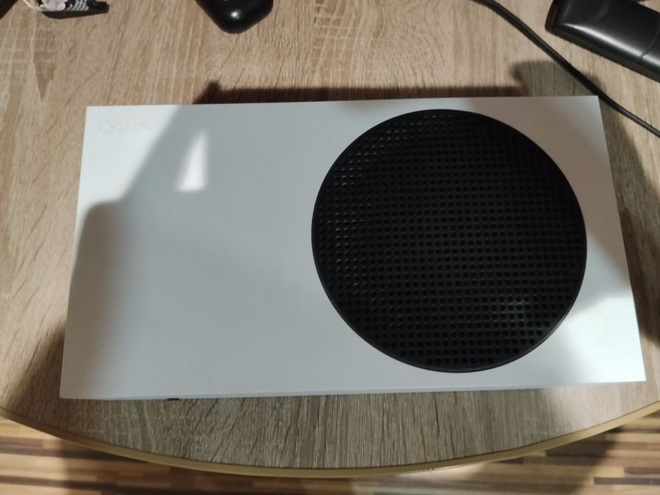 Vând Xbox seria s