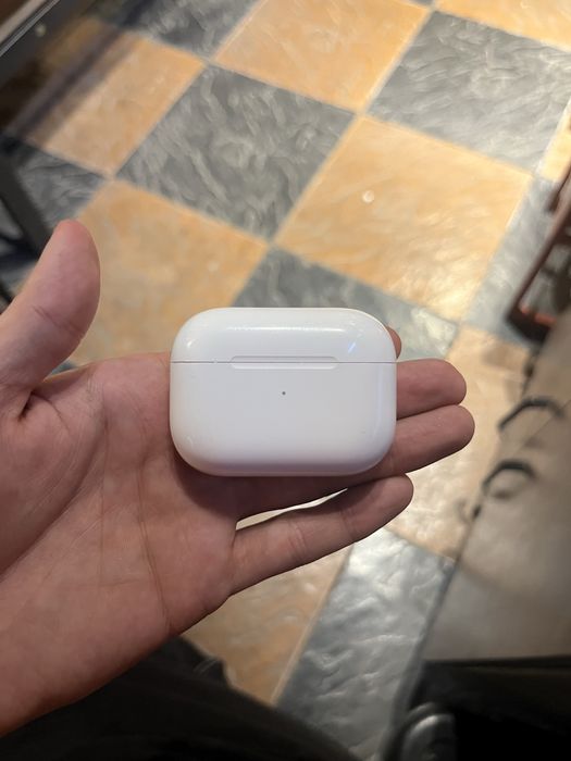 Продаю кейс air pods pro