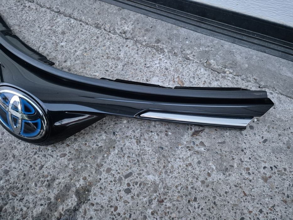 Grilă Mască Radiator Originală Toyota Rav4 Hybrid XA40 2015-2018.