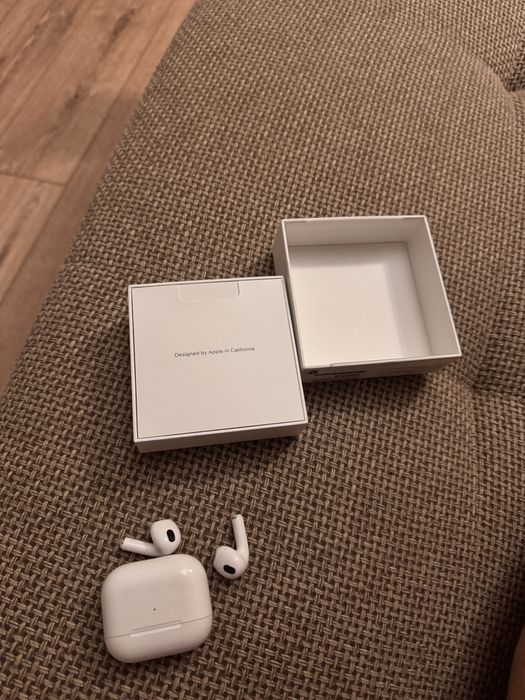 Apple Airpods (3rd deneration)