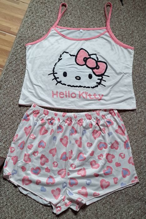 Pijama hello kitty roz sau alb marime L pijamale sanrio