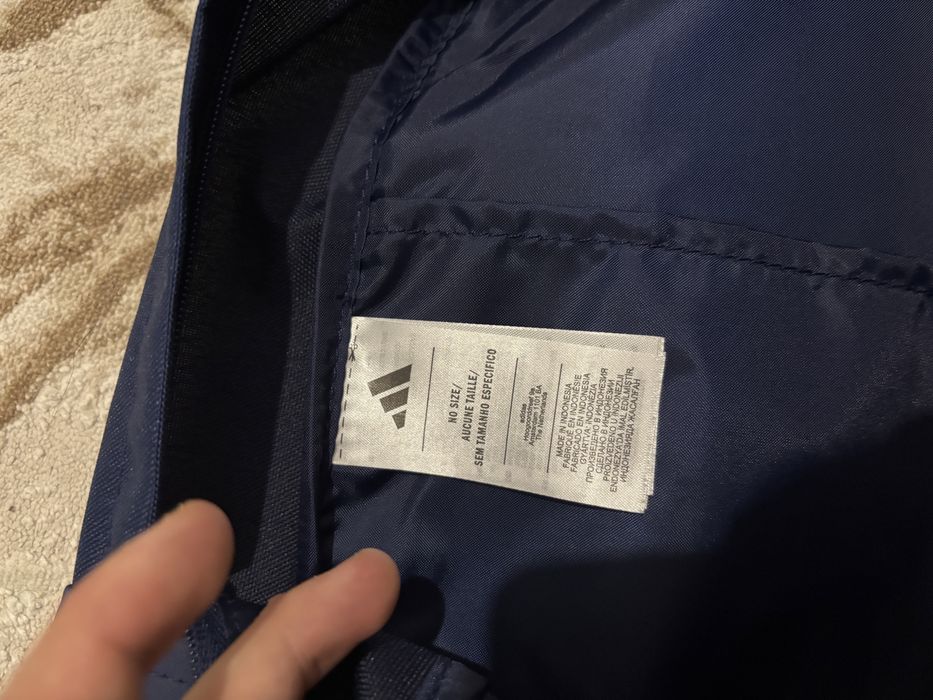 Адидас оригинал продам 20тыс