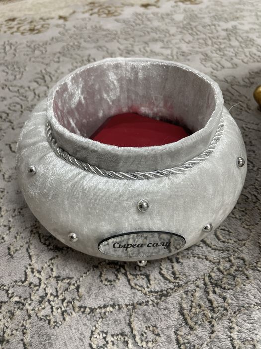 Сәукеле для сырға салу