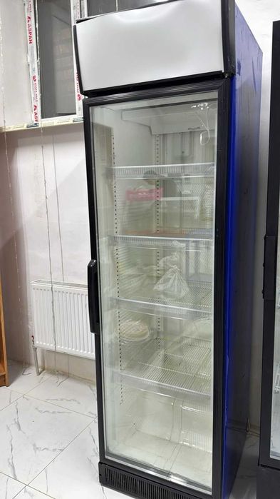 Холодильное оборудование для магазина: витрина, холодильник, ларь