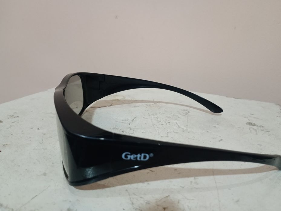 Мужские очки почти янги оригинал оладиганлар телефон килилар нархини к