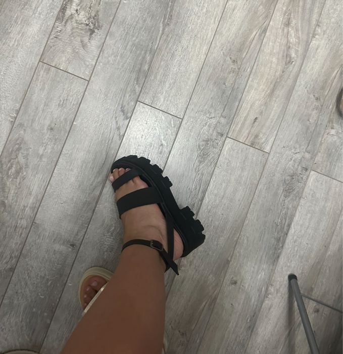 Дамска чанта Guess