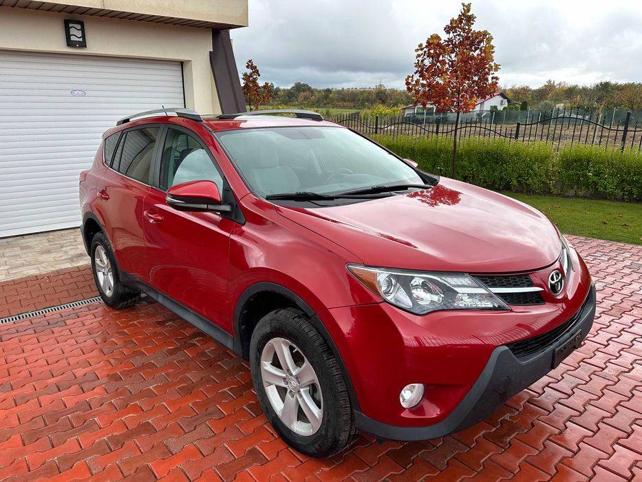 TOYOTA RAV4             .