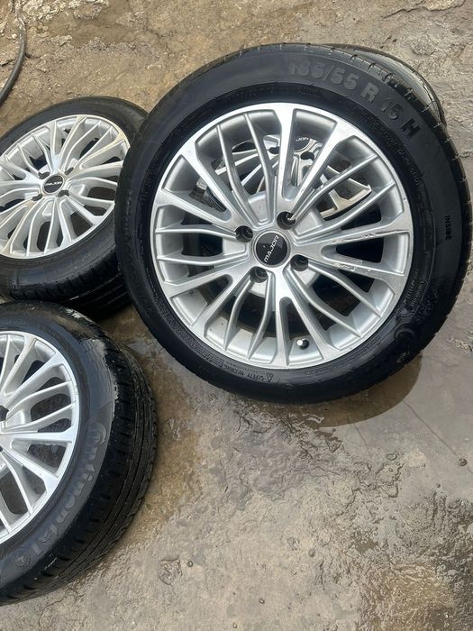 диски K& S R15 с шинами.