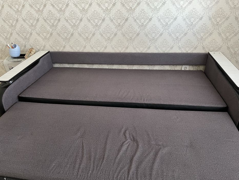 Продается диван раздвижной