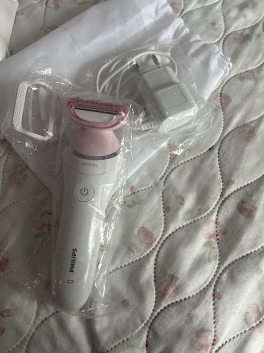 Фотоепилатор Philips Lumea Prestige