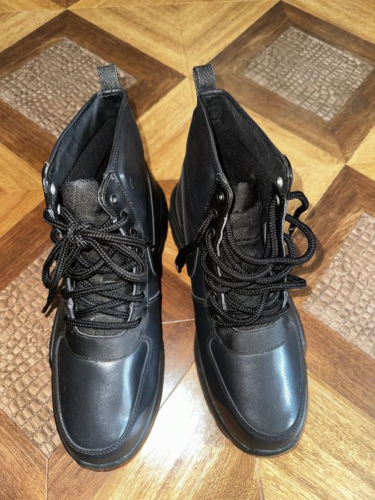 Ботинки Nike оригинал в идеальном состоянии