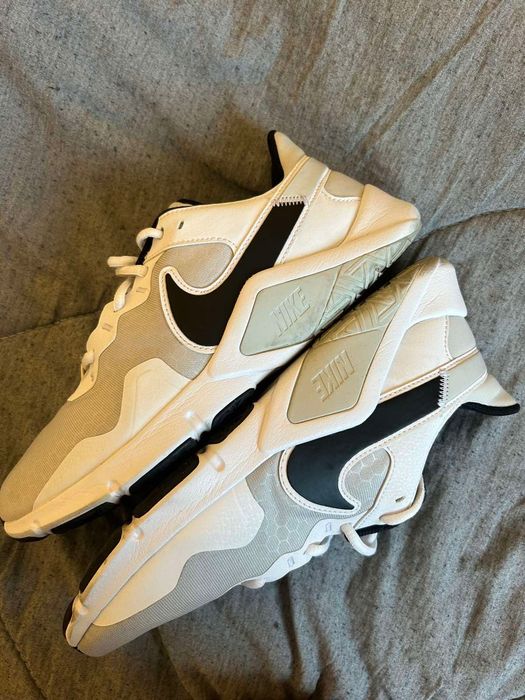 Nike Legend Essential 2 - оригинални
