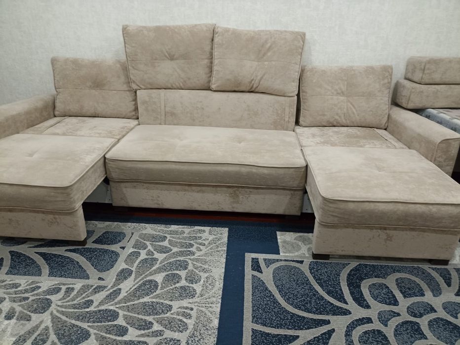 Продам диван 3 метра