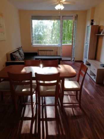 Тристаен апартамент под наем Слатина