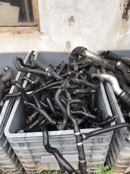 Продавам маркучи за вода и турбо бмв 1ва,3та,5та джипове