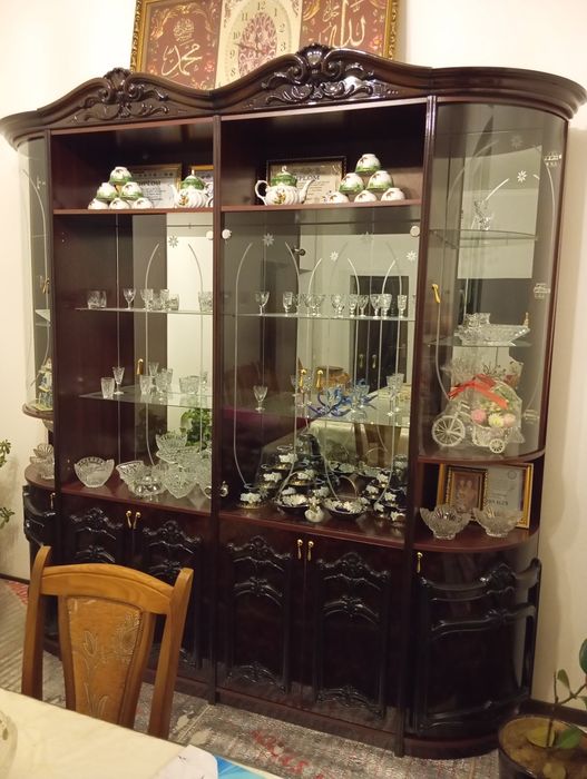 Стенка сотилади, холати яхши