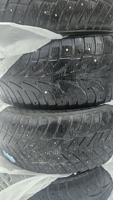 Продам резину срочно