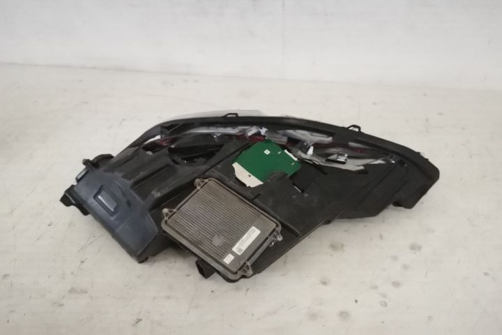 Фар Дясно Оригинален Лед Повреден Тесла / Tesla Model S 1 [фейслифт] О