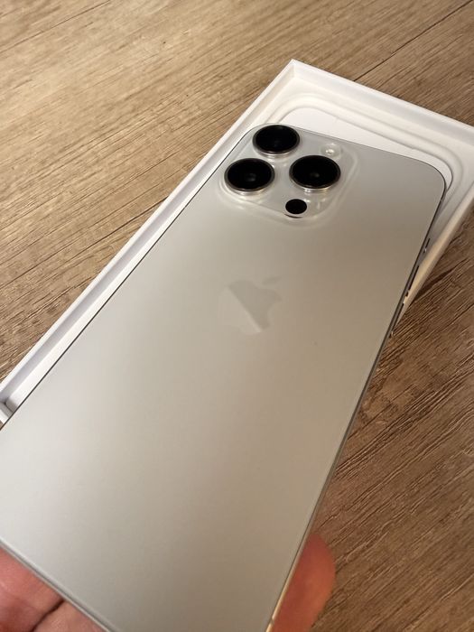 Iphone 15 pro 256- Е сим - Заключен към оператор