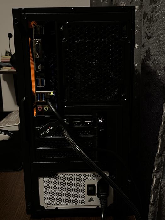 PC Gaming I5 13600kf  , 3060 8gb, 16GB DDR4 3200mhz