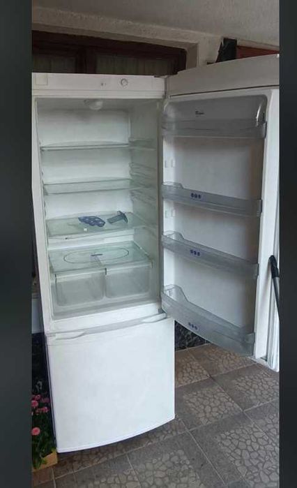 Хладилник Whirlpool