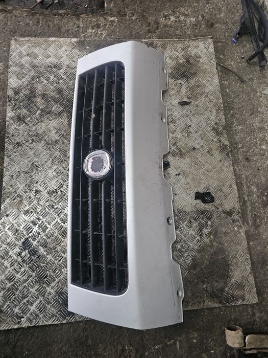 Grila centrala Fiat Ducato 2008