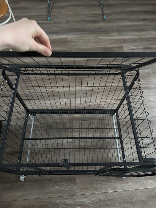 Продам клетку для щенков.