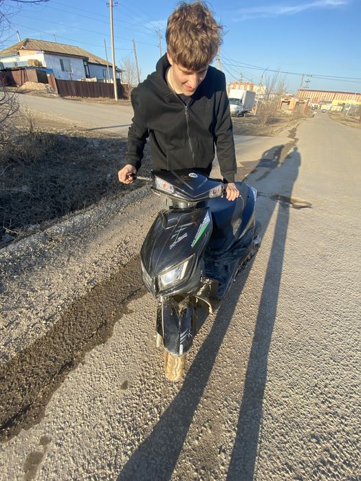 Скутер м8 150 кубов