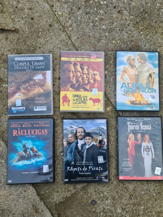 Vând DVD-uri  sunt în stare perfectă
