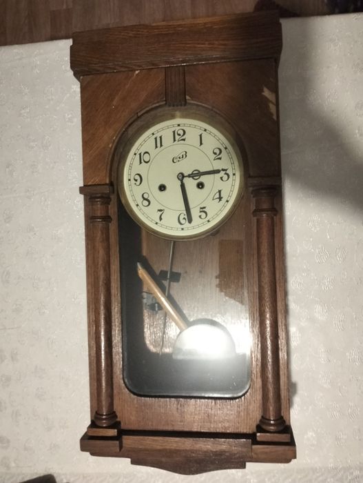 Продам антикварные часы с боем