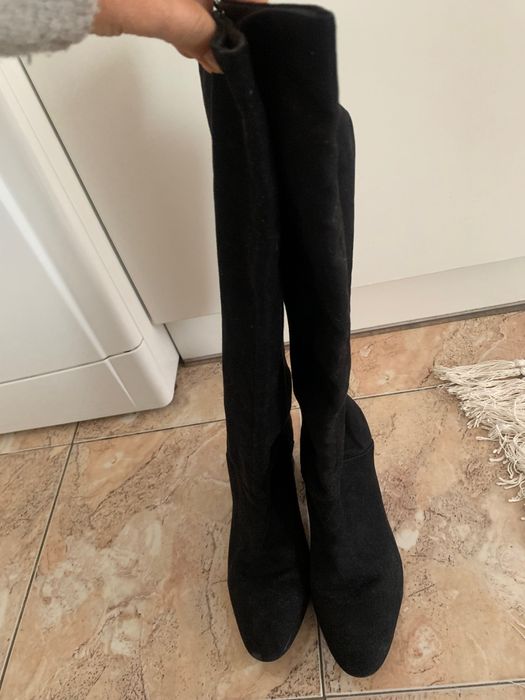 Дамски черни велурени ботуши
