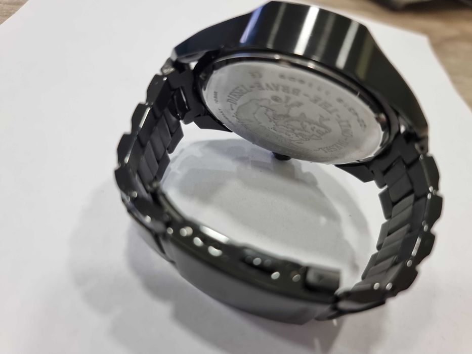 Часовник Diesel DZ4318 Mega Chief 51 мм.