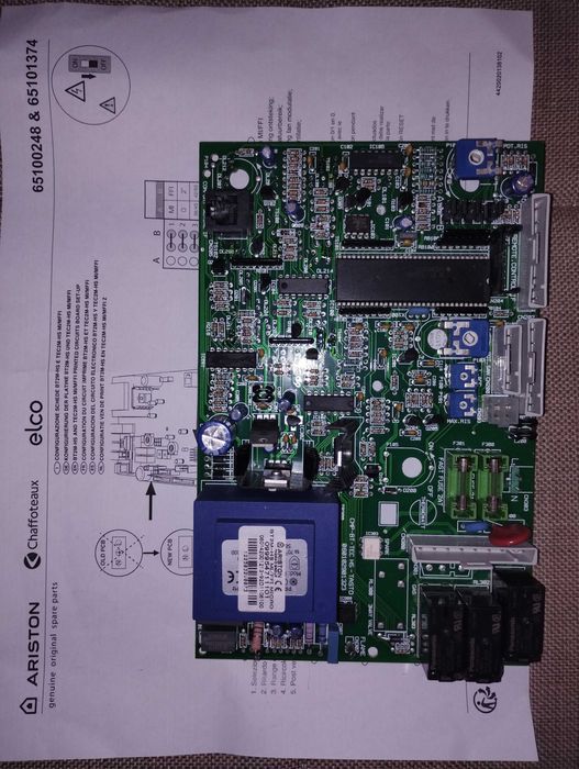 Vând placă electronică Ariston