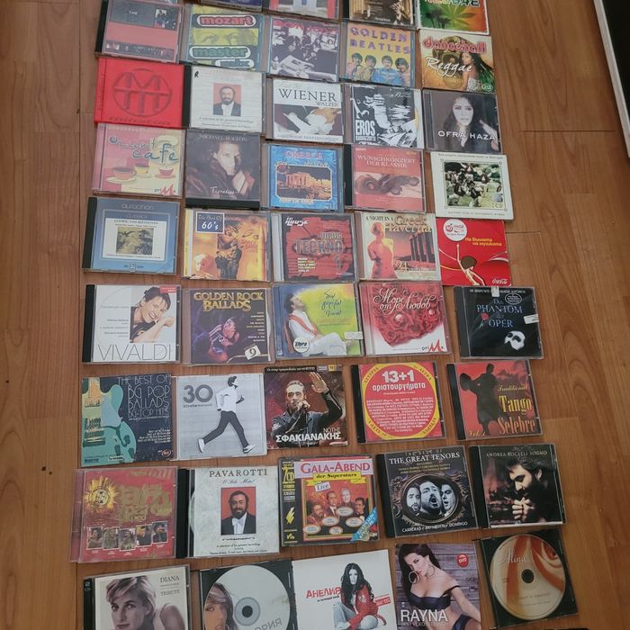 Касетки попфолк и метъл и cd дискове