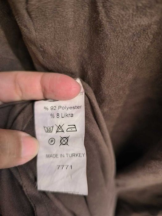 Платье нарядное продам