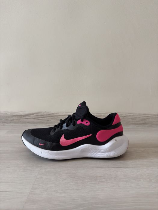 Детски обувки Nike Revolution 7 GS