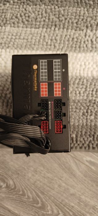 Sursa Thermaltake 530 W