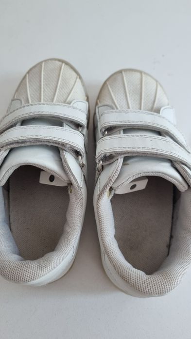 Кроссовки светящиеся