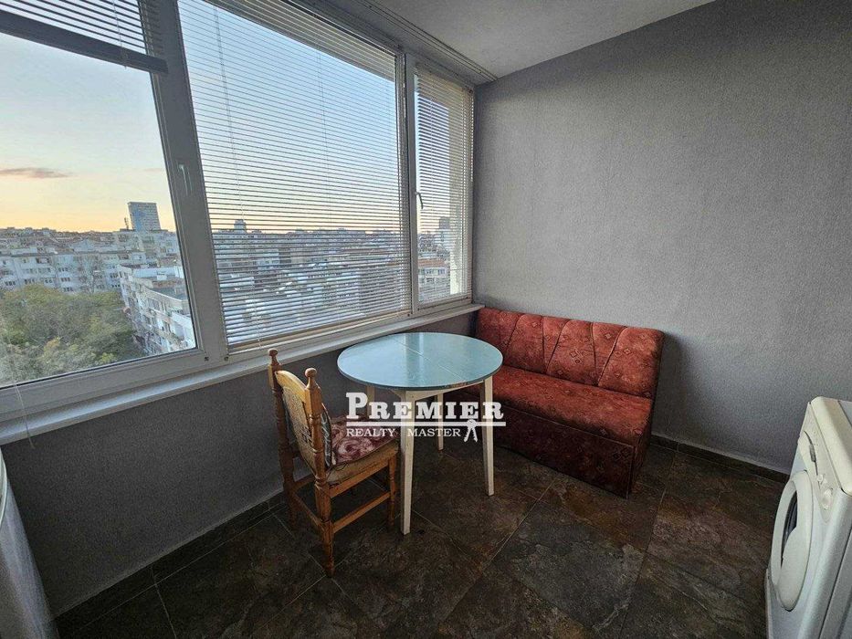 Продава се Тристаен апартамент в Бургас, Акациите - 71 кв.м за 2575 €/кв.м - Снимка #10