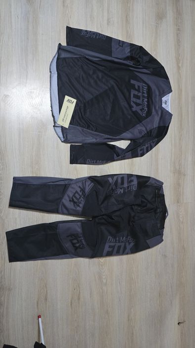 Мотокрос екип Fox