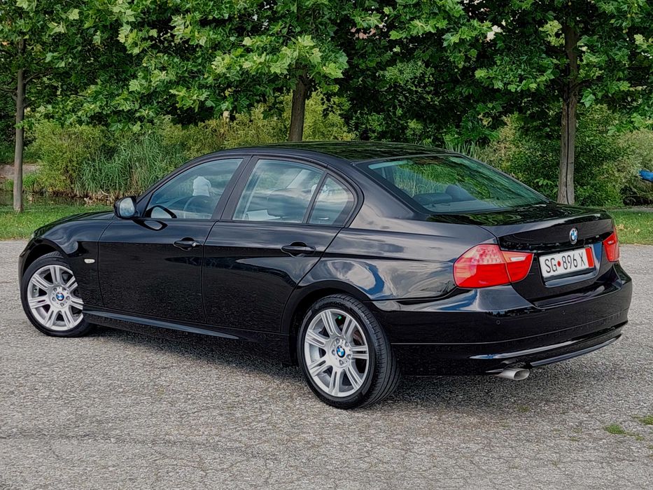 BMW 3 Series 2011 — imagine 3