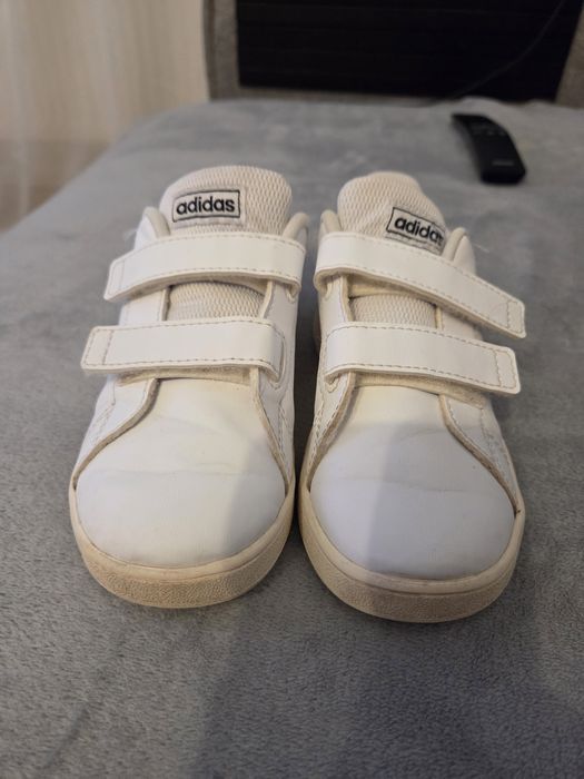 Adidas copii albi
