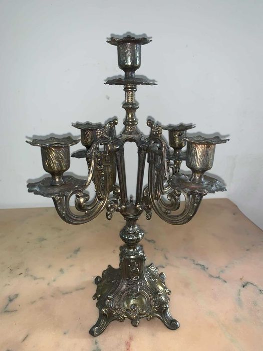 Sfejnic cu cinci pagare din bronz vintaje