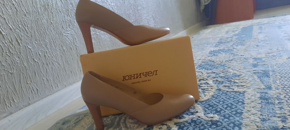 Продам туфли новые