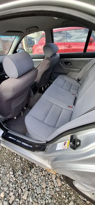 Vînd Bmw e 39 an 2001