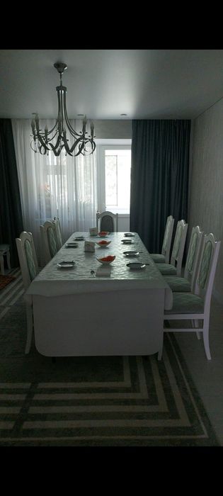 Продам стол и стулья